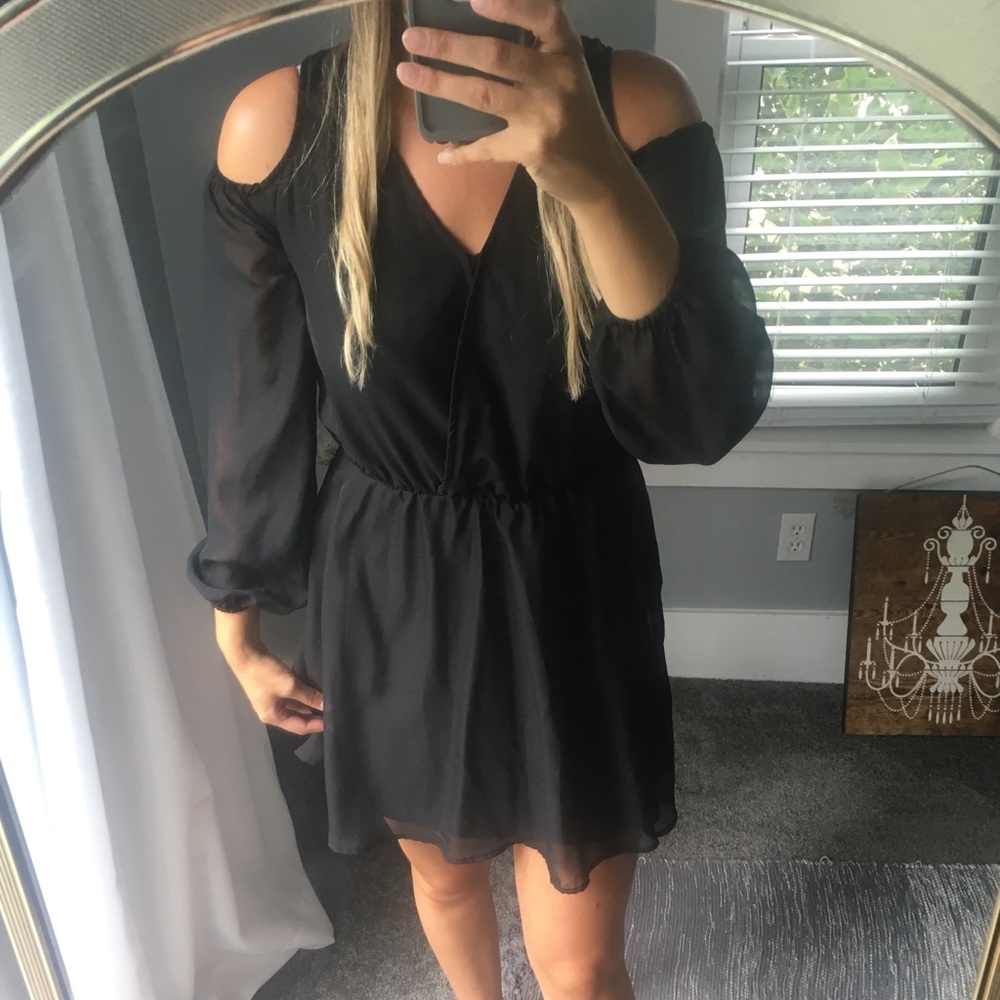4/$25 Xhilaration Cold Shoulder Dress